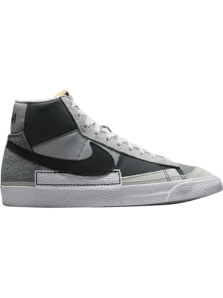 Кроссовки Nike Blazer Mid '77 Pro Club 'Remastered - Grey Black' — изображение 1 из 1, серый