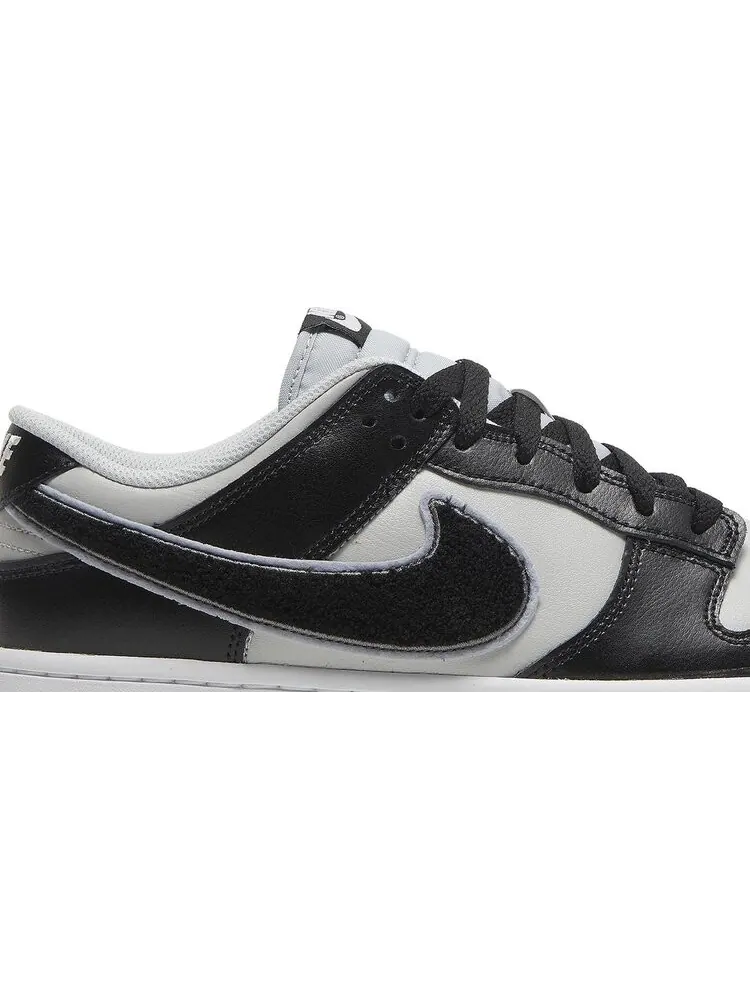 Кроссовки Nike Dunk Low 'Chenille Swoosh - Black Grey Fog' — изображение 2 из 8, серый