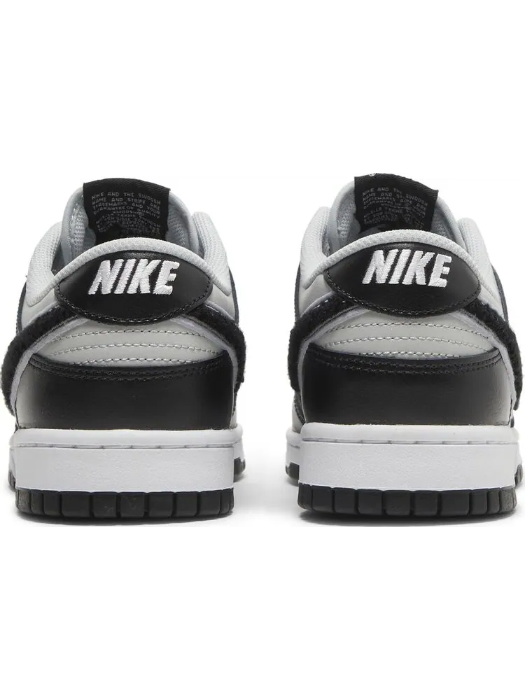 Кроссовки Nike Dunk Low 'Chenille Swoosh - Black Grey Fog' — изображение 6 из 8, серый