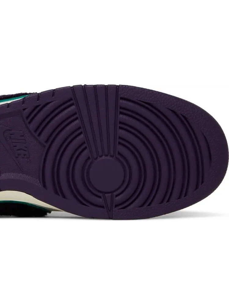 Кроссовки Nike Dunk Low 'Chenille Swoosh - Grand Purple' — изображение 5 из 8, белый