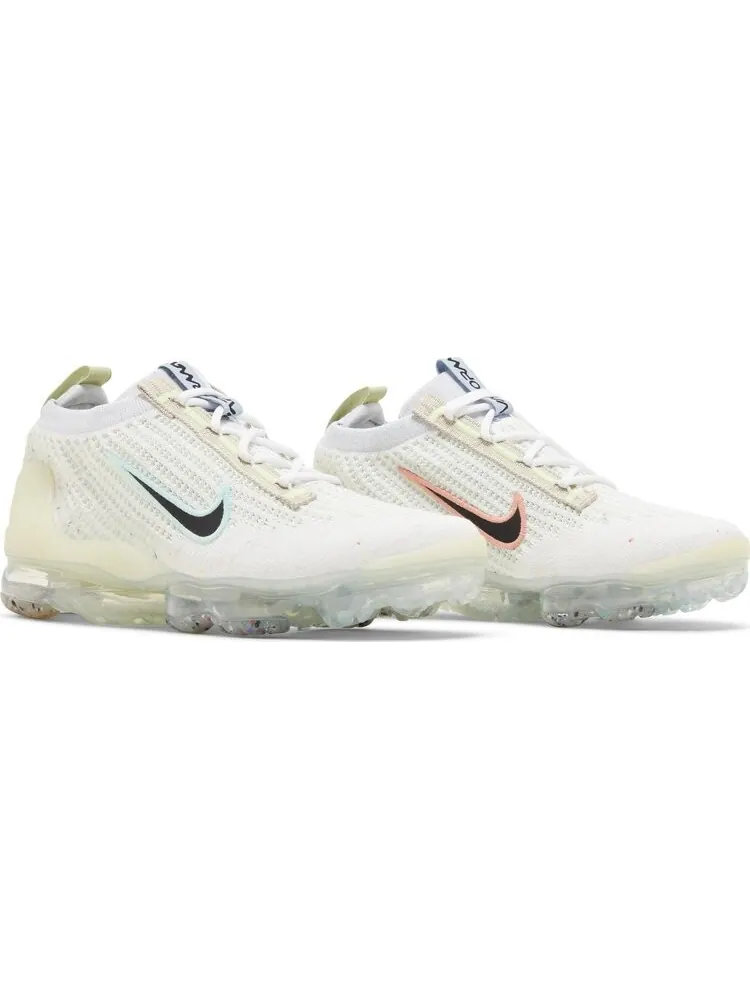 Кроссовки Nike Air VaporMax 2021 Flyknit GS 'Mismatched Swoosh - White' — изображение 8 из 8, белый