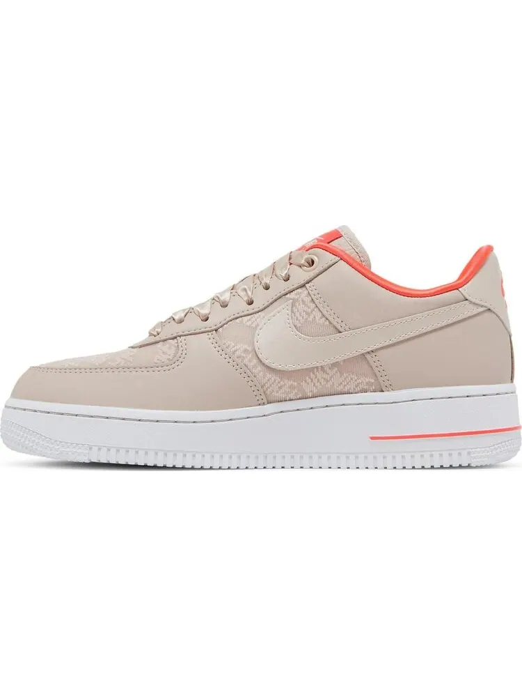 Кроссовки Nike Wmns Air Force 1 '07 'Fossil Stone Laser Crimson' — изображение 3 из 8, розовый