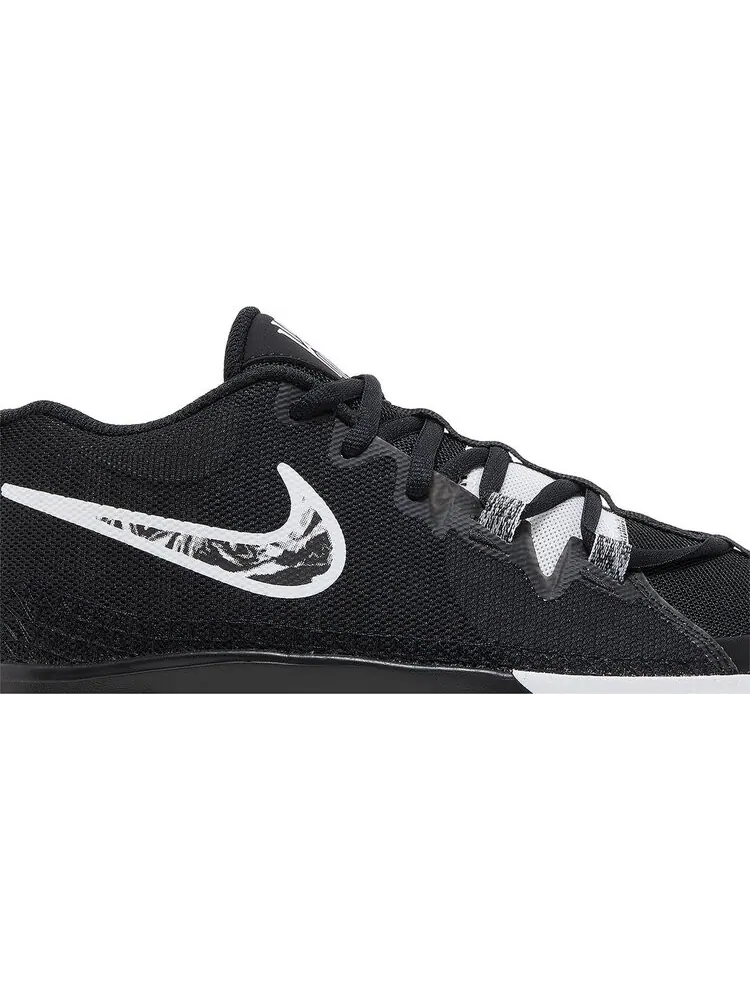 Кроссовки Nike Kyrie Flytrap 6 GS 'Black White' — изображение 2 из 8, черный