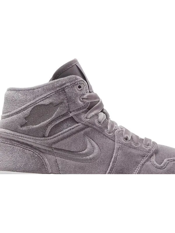 Кроссовки Air Jordan Wmns Air Jordan 1 Mid — изображение 2 из 8, фиолетовый