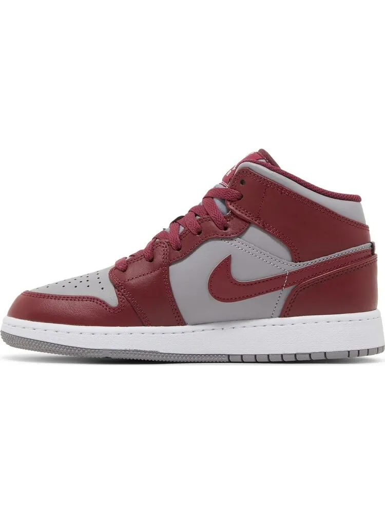 Кроссовки Air Jordan 1 Mid GS Cherrywood Red — изображение 3 из 8, красный