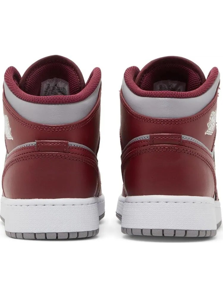 Кроссовки Air Jordan 1 Mid GS Cherrywood Red — изображение 6 из 8, красный