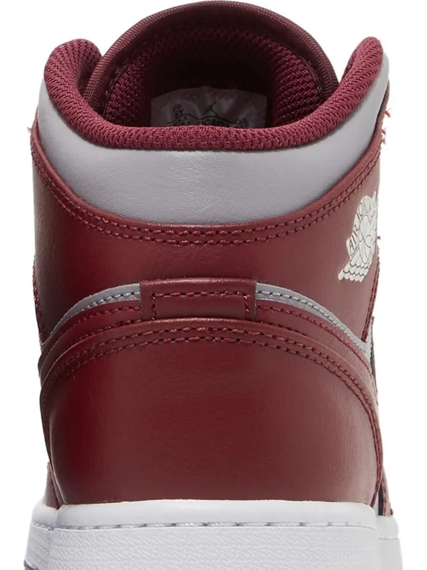 Кроссовки Air Jordan 1 Mid GS Cherrywood Red — изображение 7 из 8, красный