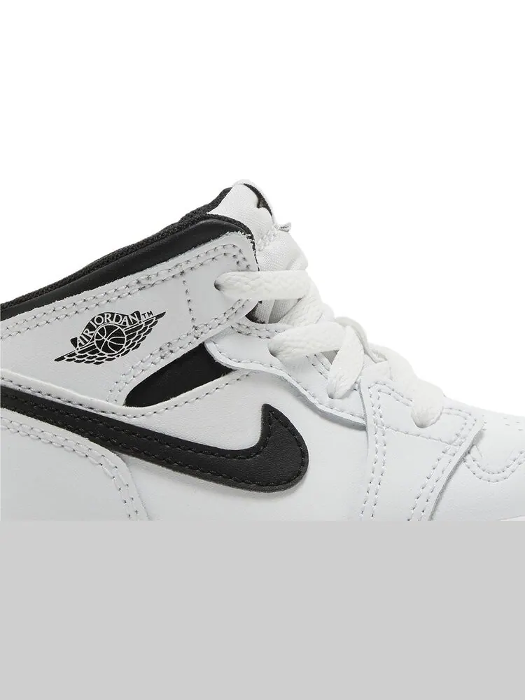 Кроссовки Air Jordan 1 Mid TD 'White Black' — изображение 2 из 4, белый