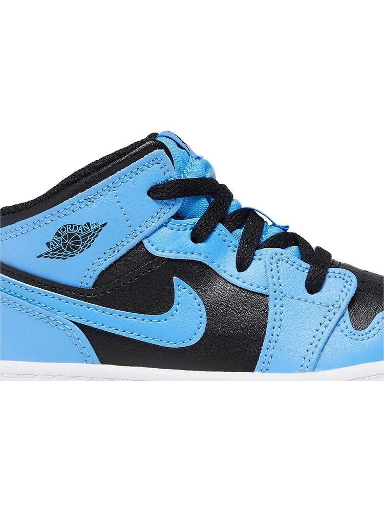 Кроссовки Air Jordan 1 Mid TD 'University Blue Black' — изображение 2 из 4, синий