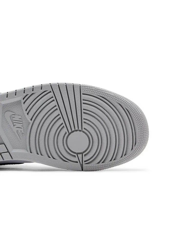 Кроссовки Air Jordan 1 Mid Barons — изображение 6 из 9, белый