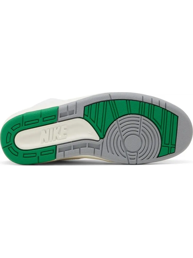 Кроссовки Air Jordan 2 Retro GS Lucky Green — изображение 4 из 8, белый