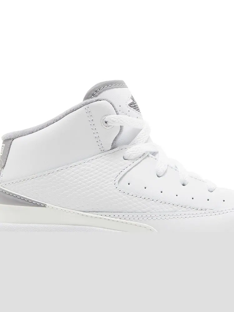 Кроссовки Air Jordan 2 Retro TD 'White Cement' — изображение 2 из 4, белый