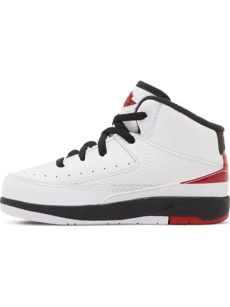 Кроссовки Air Jordan 2 Retro TD Chicago 2022 — изображение 3 из 8, белый