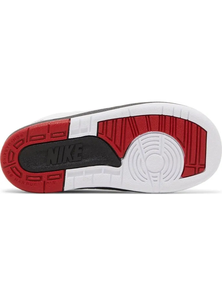 Кроссовки Air Jordan 2 Retro TD Chicago 2022 — изображение 4 из 8, белый