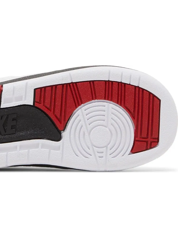 Кроссовки Air Jordan 2 Retro TD Chicago 2022 — изображение 5 из 8, белый