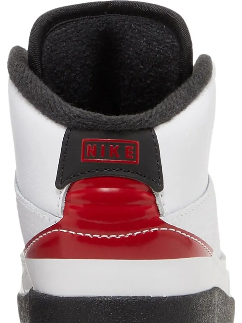 Кроссовки Air Jordan 2 Retro TD Chicago 2022 — изображение 7 из 8, белый