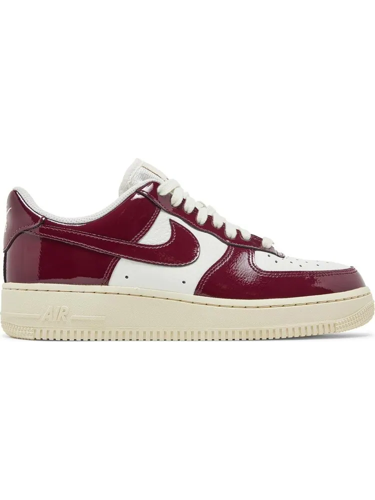 Кроссовки Nike Wmns Air Force 1 'Roman Empire' — изображение 1 из 8, красный