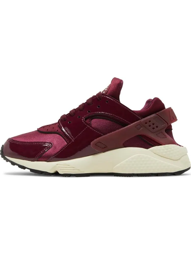 Кроссовки Nike Wmns Air Huarache — изображение 3 из 8, красный