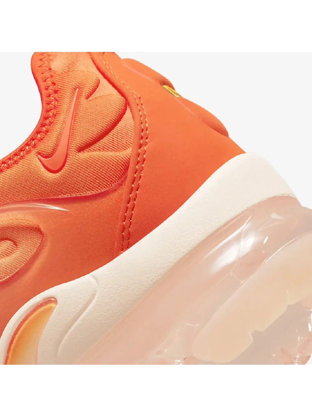 Кроссовки Nike Air VaporMax Plus — изображение 8 из 8, оранжевый
