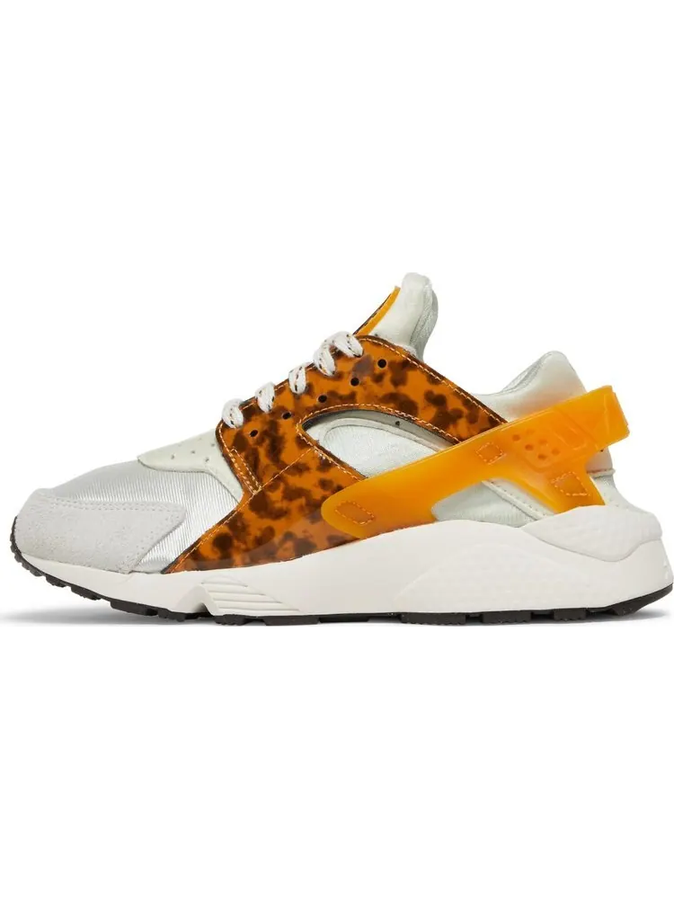 Кроссовки Nike Wmns Air Huarache 'Tortoiseshell' — изображение 3 из 8, белый
