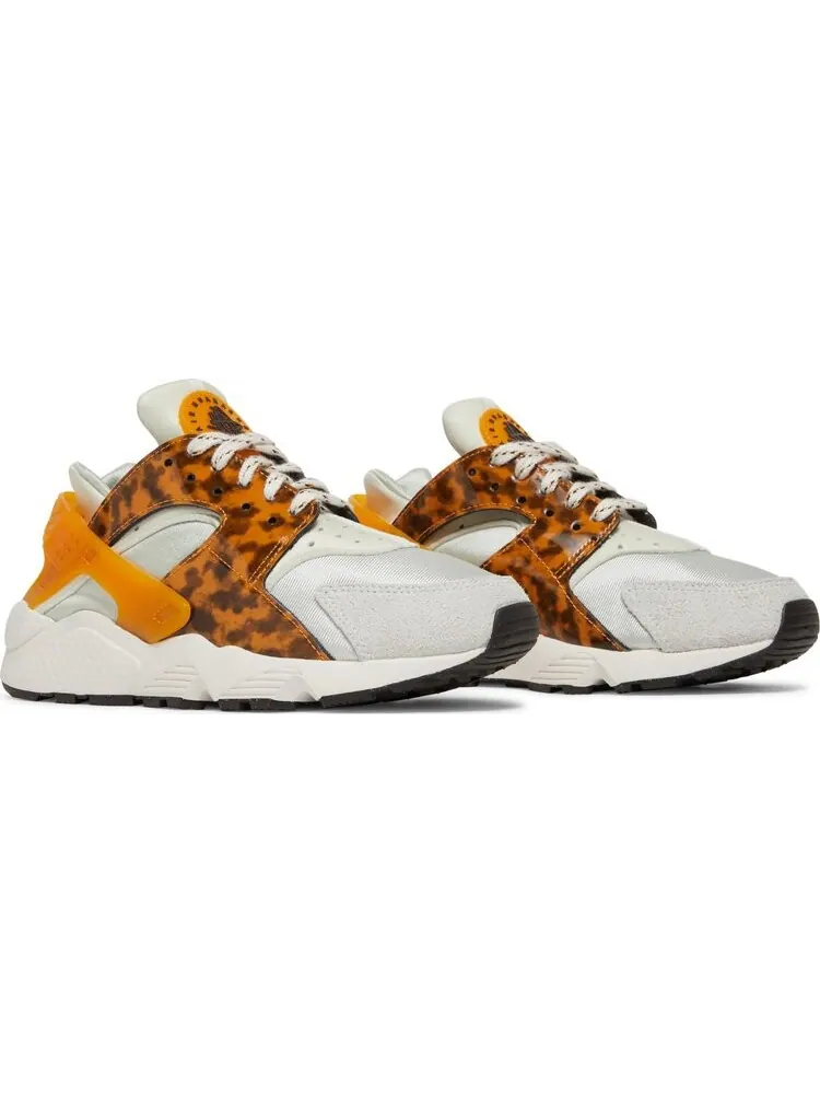 Кроссовки Nike Wmns Air Huarache 'Tortoiseshell' — изображение 8 из 8, белый