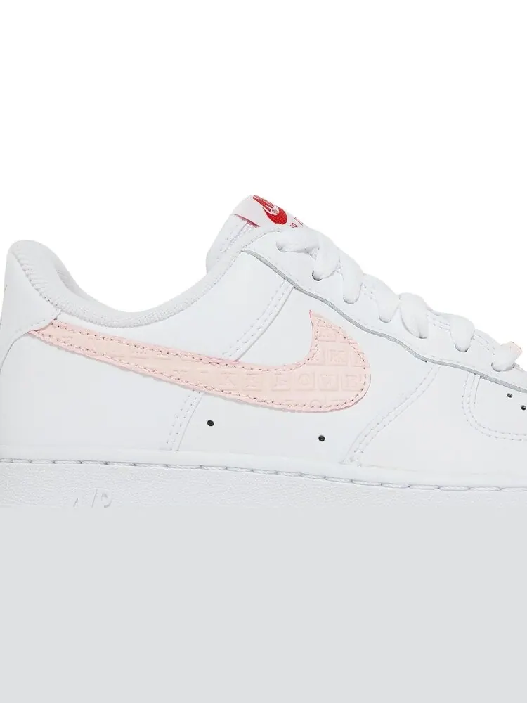 Кроссовки Nike Wmns Air Force 1 Low 'Valentine's Day 2022' — изображение 2 из 8, белый