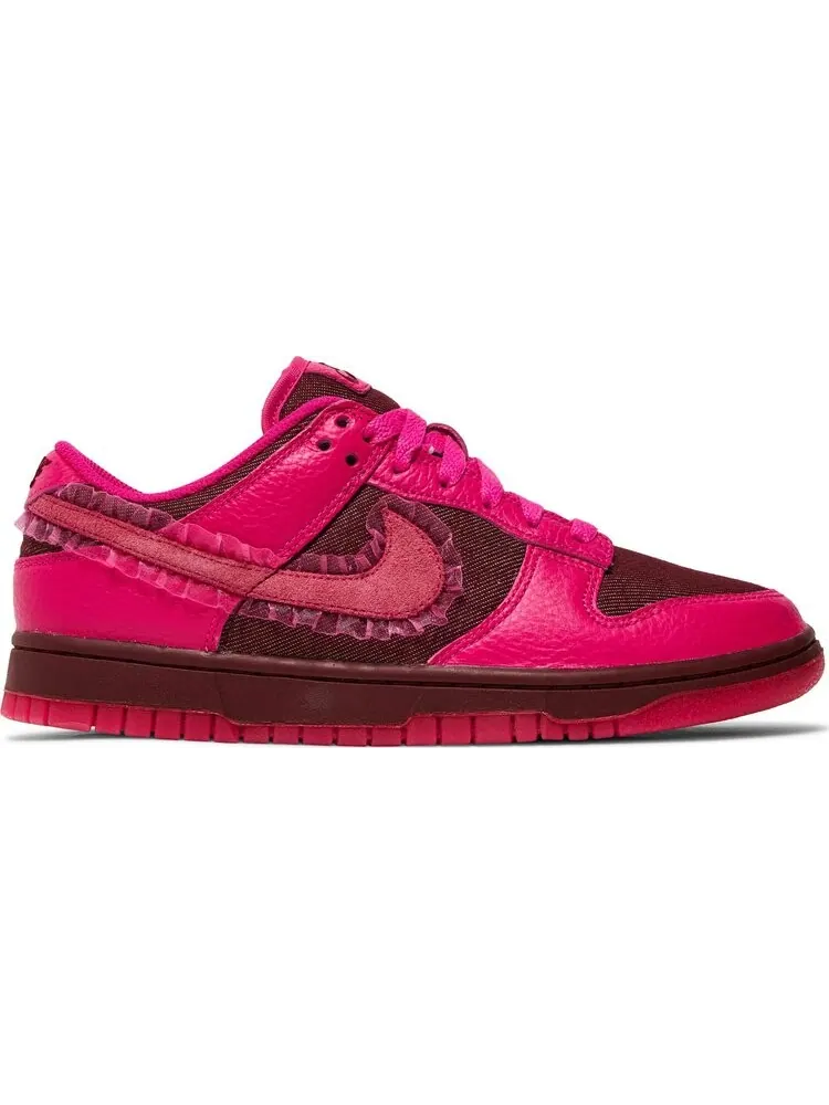 Кроссовки Nike Wmns Dunk Low 'Valentine's Day' — изображение 1 из 10, розовый