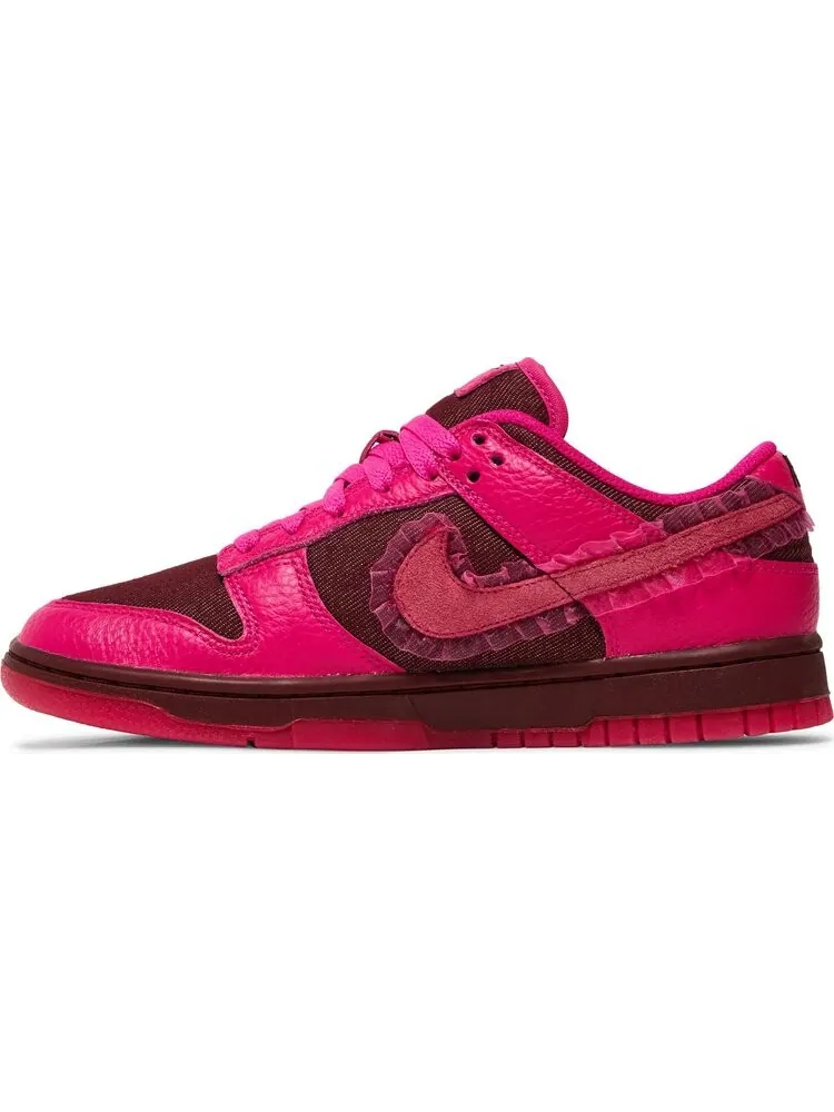 Кроссовки Nike Wmns Dunk Low 'Valentine's Day' — изображение 3 из 10, розовый