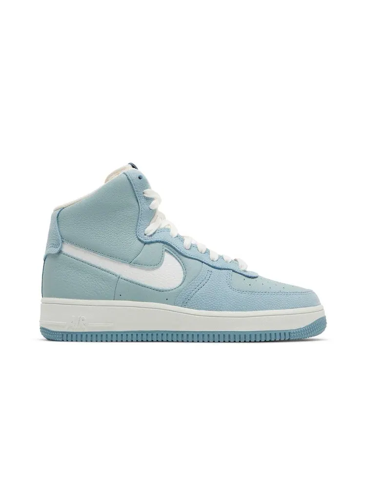 Кроссовки Nike Wmns Air Force 1 High Sculpt 'Worn Blue' — изображение 2 из 9, белый/синий