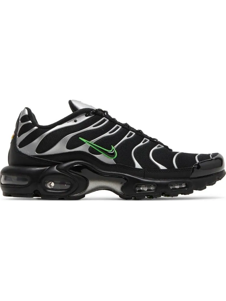 Кроссовки Nike Air Max Plus 'Black Silver Green Strike' — изображение 1 из 8, черный
