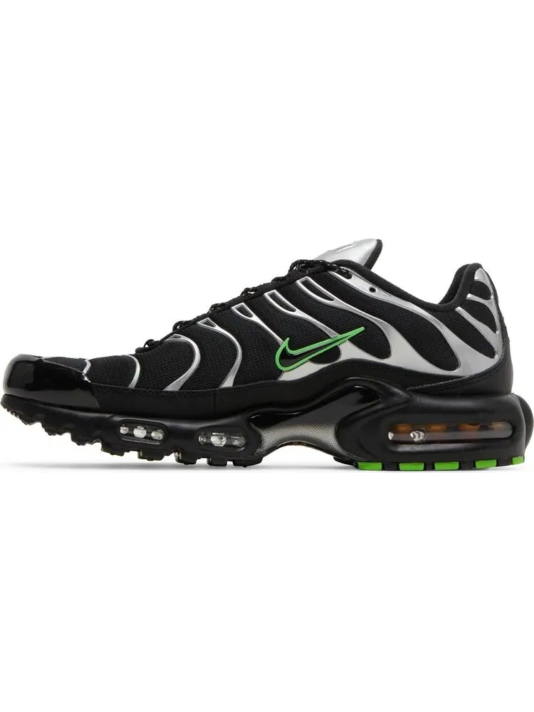 Кроссовки Nike Air Max Plus 'Black Silver Green Strike' — изображение 3 из 8, черный
