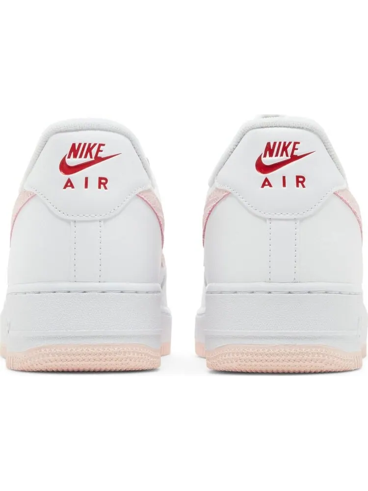 Кроссовки Nike Air Force 1 '07 'Valentine's Day 2022' — изображение 6 из 8, белый