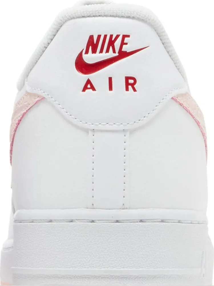Кроссовки Nike Air Force 1 '07 'Valentine's Day 2022' — изображение 7 из 8, белый