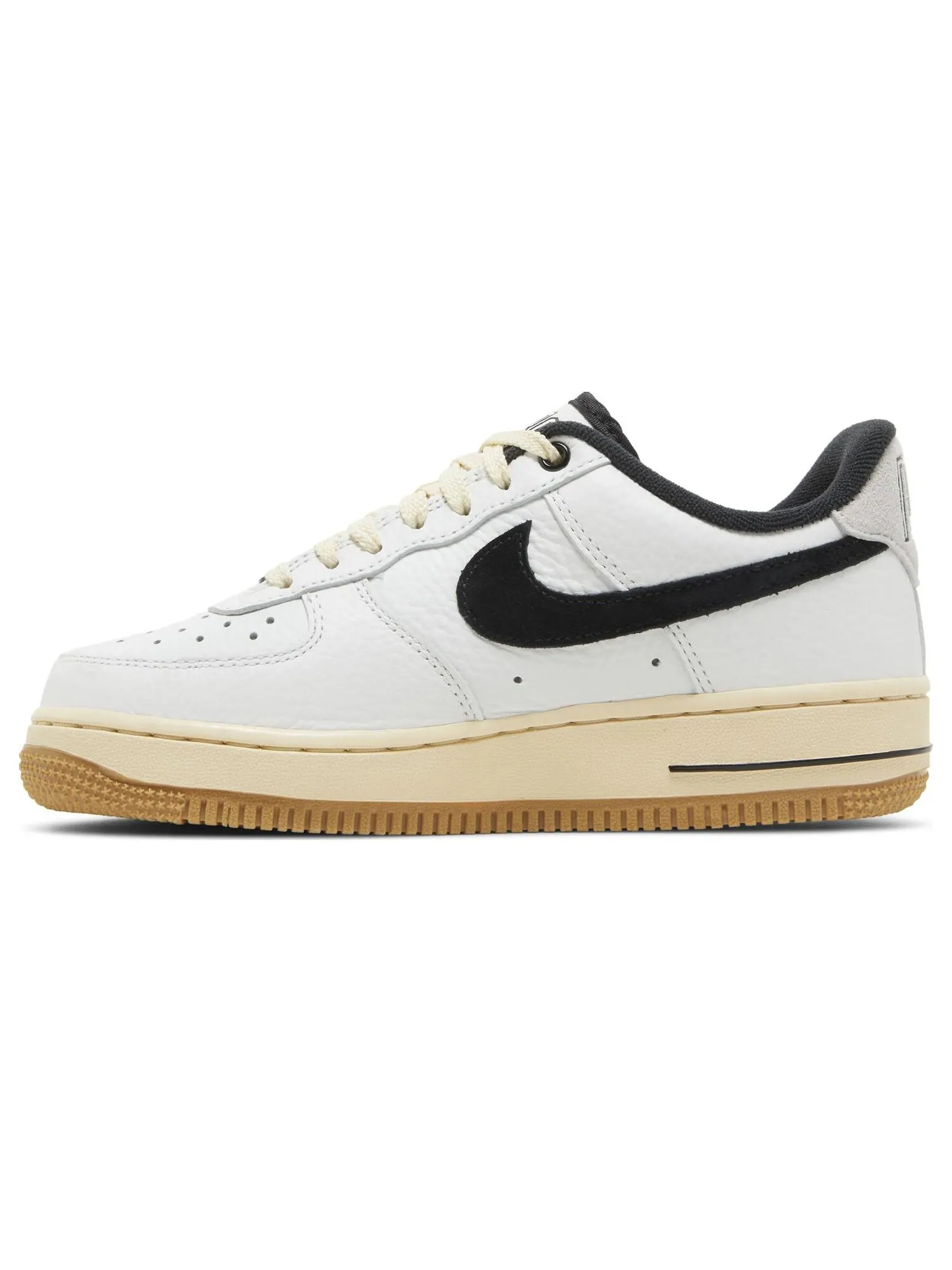 Кроссовки Nike Wmns Air Force 1 '07 'Command Force - White Black' — изображение 3 из 8, белый