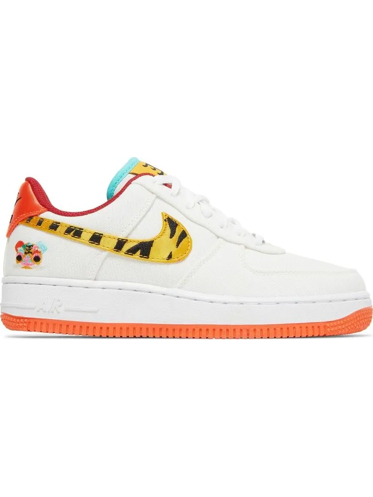 Кроссовки Nike Wmns Air Force 1 '07 LX — изображение 1 из 8, белый