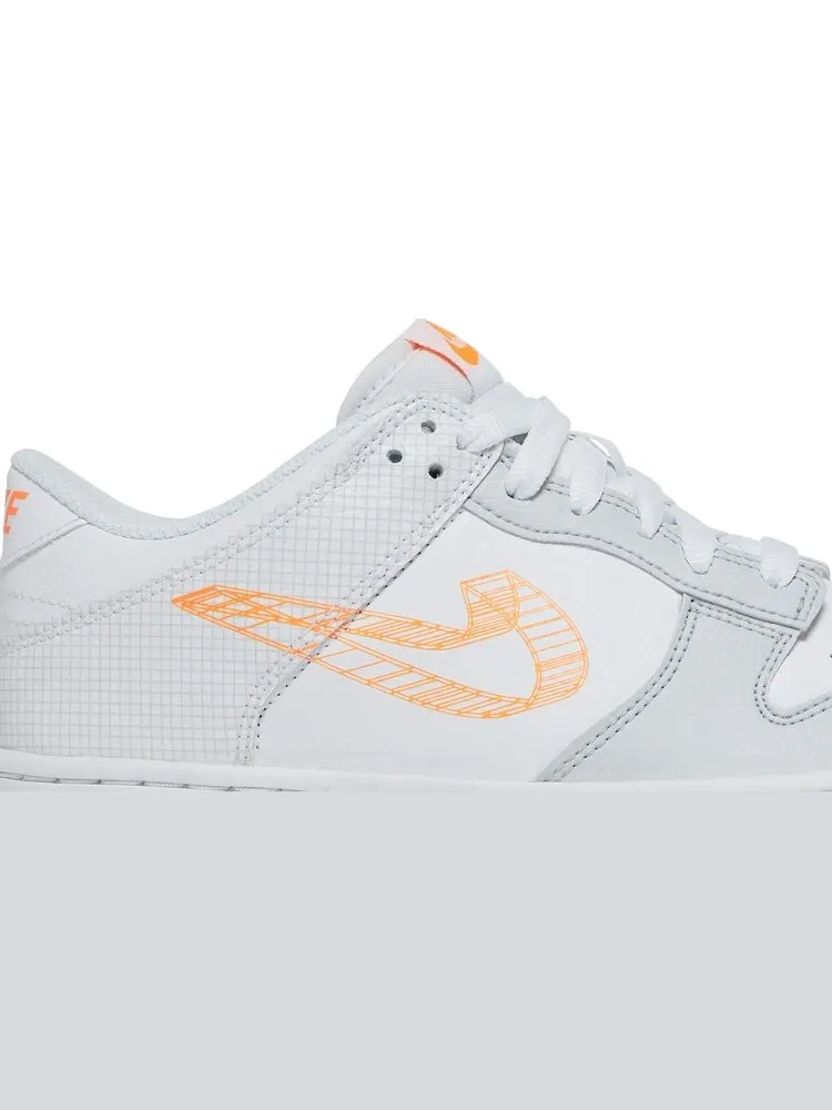 Кроссовки Nike Dunk Low SE GS '3D Swoosh' — изображение 2 из 8, белый