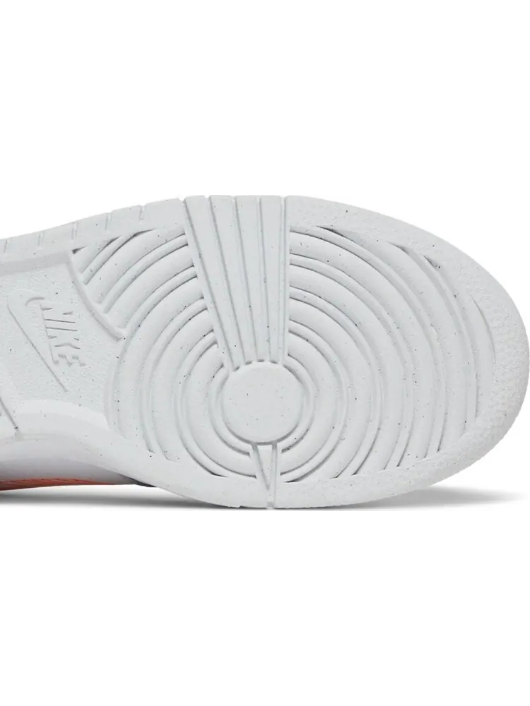 Кроссовки Nike Dunk Low SE GS '3D Swoosh' — изображение 5 из 8, белый