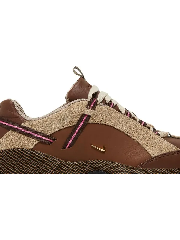 Кроссовки Nike Jacquemus x Wmns Air Humara LX 'Brown' — изображение 2 из 8, коричневый