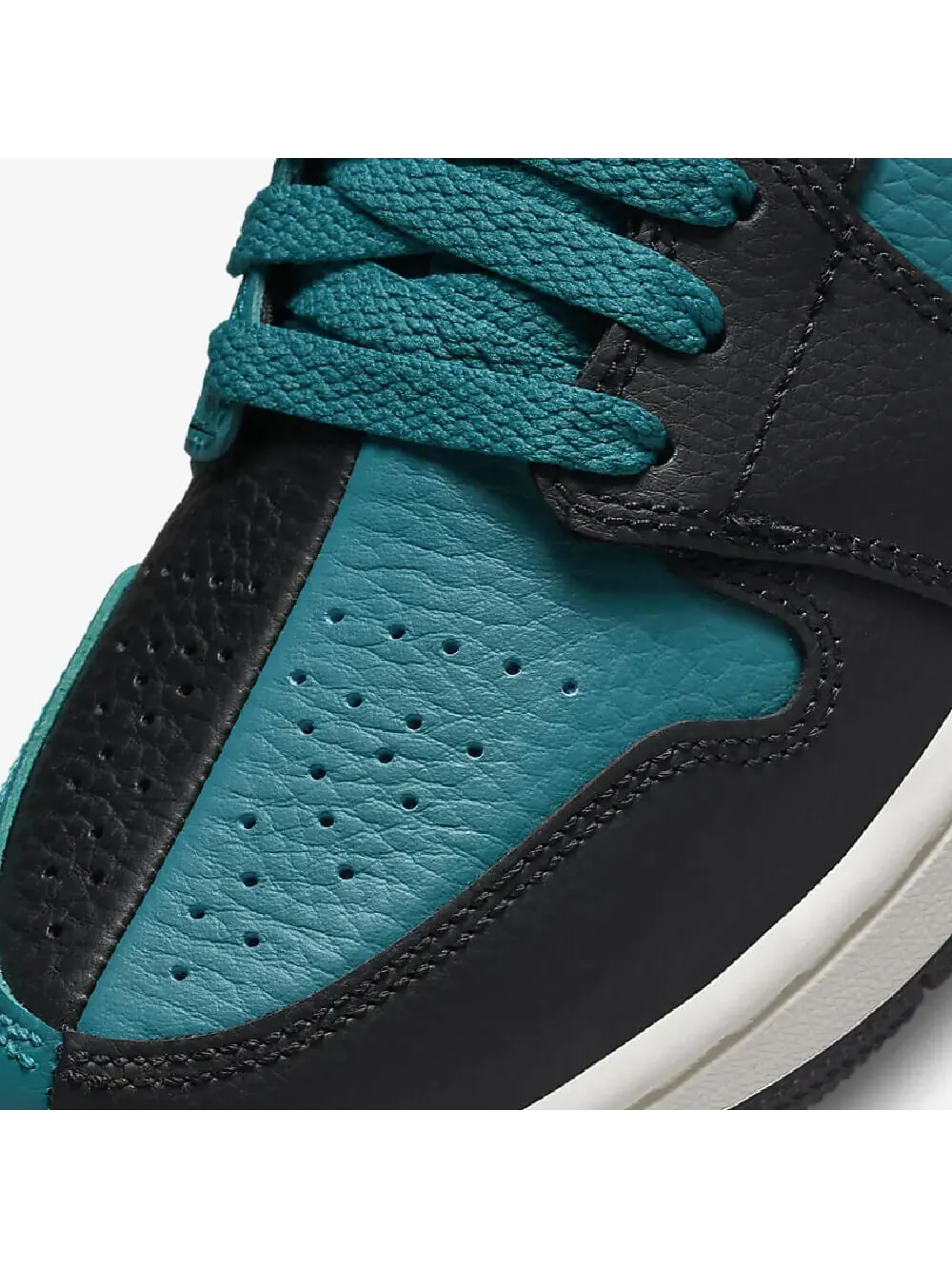 Кроссовки Nike Air Jordan 1 Low SE — изображение 7 из 8, черный/зеленый