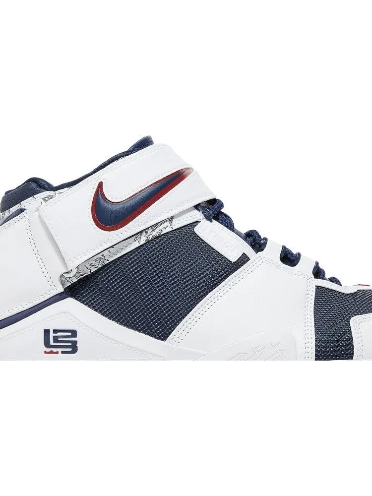 Кроссовки Nike Zoom LeBron 2 Retro 'USA' 2022 — изображение 2 из 10, белый
