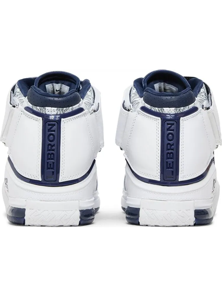 Кроссовки Nike Zoom LeBron 2 Retro 'USA' 2022 — изображение 6 из 10, белый