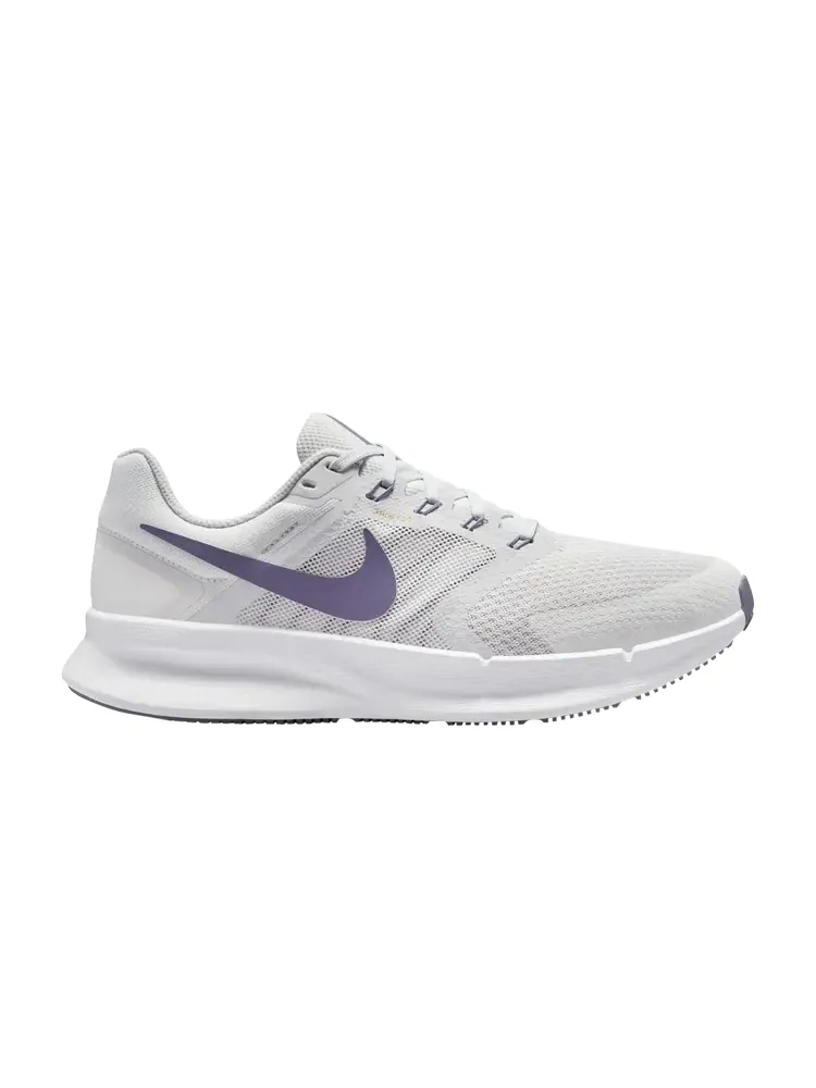 Кроссовки Wmns Run Swift 3 — изображение 1 из 1, платиновый