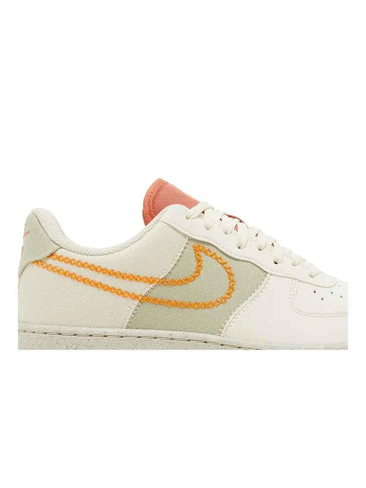 Кроссовки Nike Wmns Air Force 1 Next Nature 'Coconut Milk' — изображение 3 из 9, светлый/оливковый