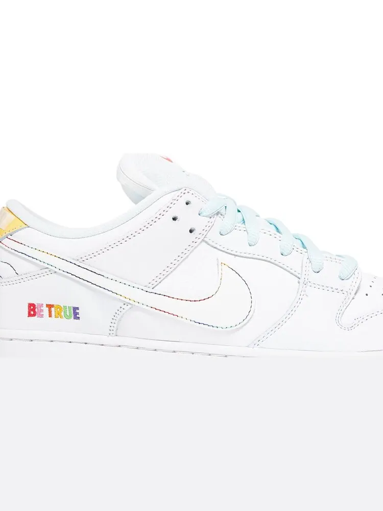 Кроссовки Nike Dunk Low SB 'Be True' — изображение 2 из 10, белый