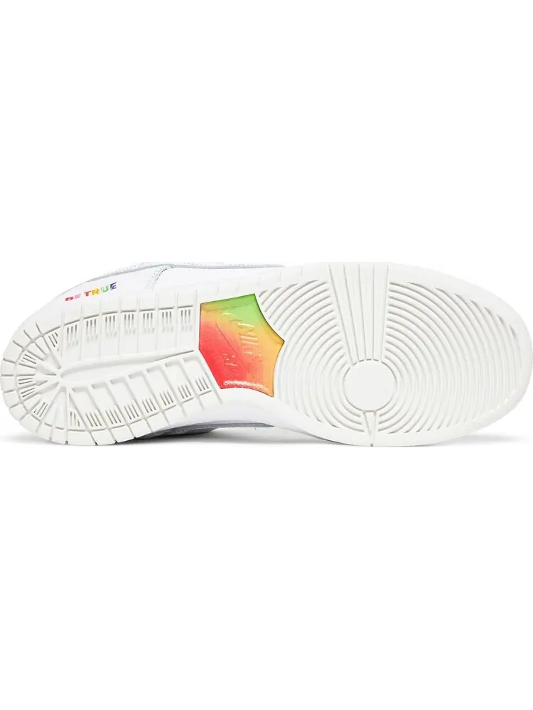 Кроссовки Nike Dunk Low SB 'Be True' — изображение 4 из 10, белый