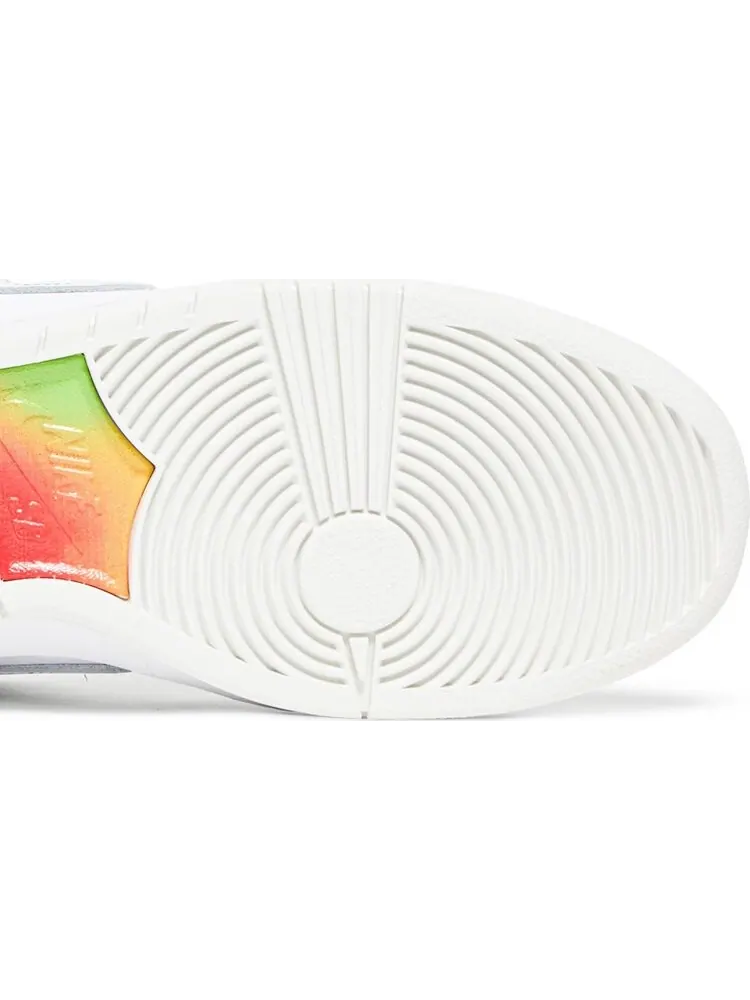 Кроссовки Nike Dunk Low SB 'Be True' — изображение 5 из 10, белый