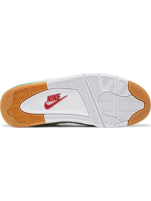 Кроссовки Nike SB x Air Jordan 4 Retro SP — изображение 4 из 10, белый