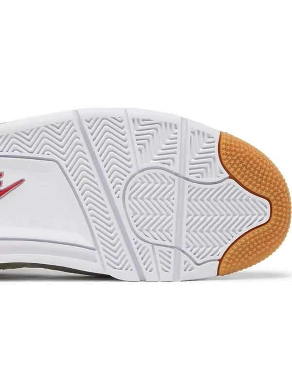 Кроссовки Nike SB x Air Jordan 4 Retro SP — изображение 5 из 10, белый