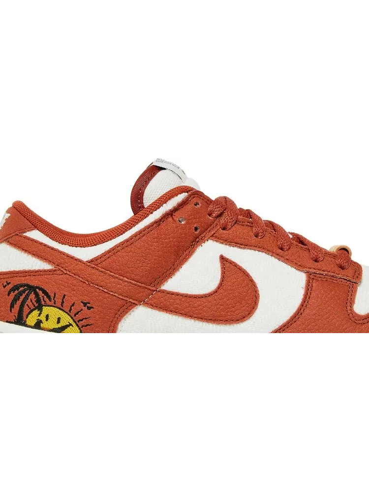 Кроссовки Nike Wmns Dunk Low 'Sun Club - Burnt Sunrise' — изображение 2 из 8, оранжевый