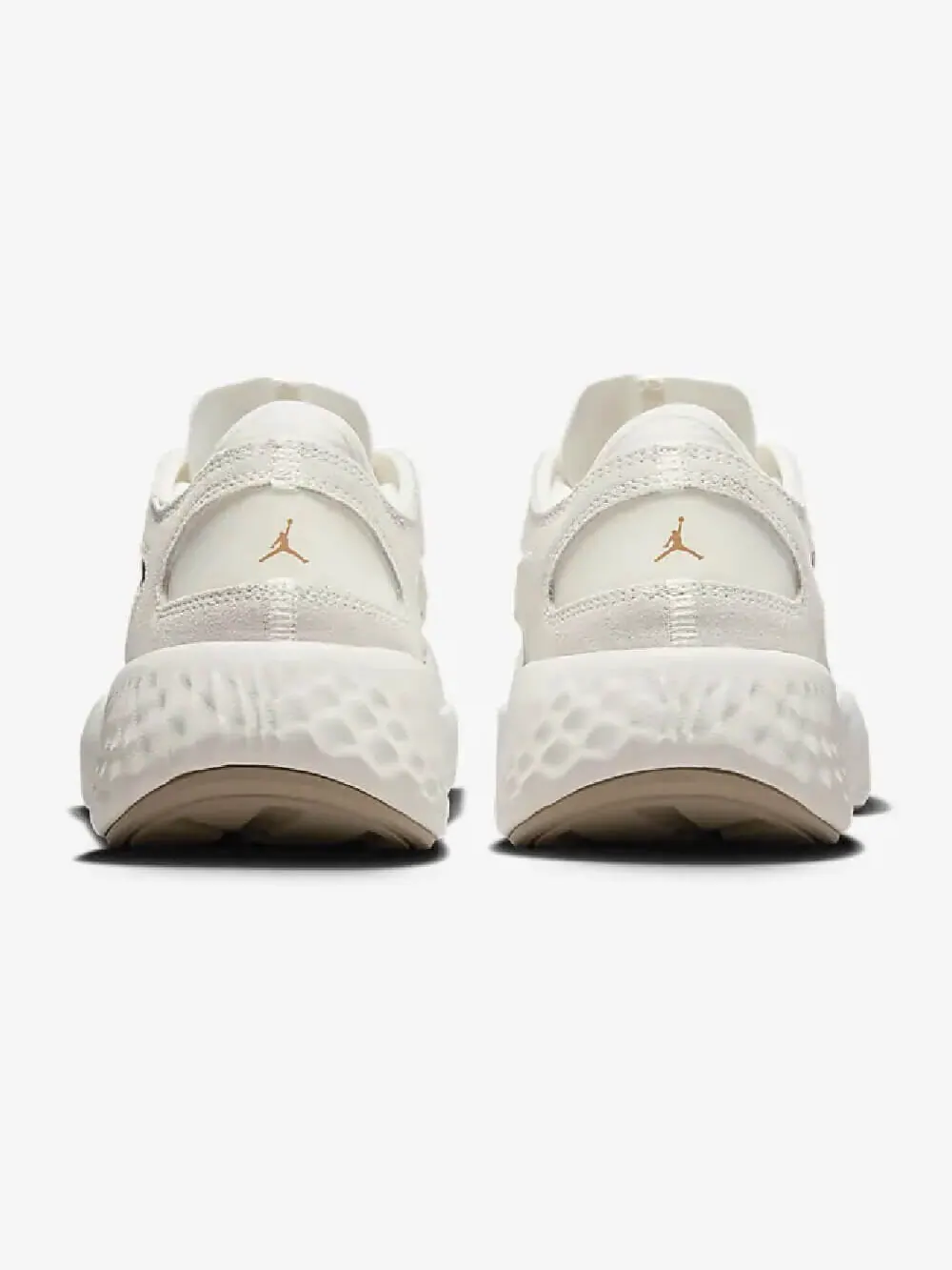 Кроссовки Nike Air Jordan Delta 3 Low SP — изображение 4 из 10, бежевый/черный